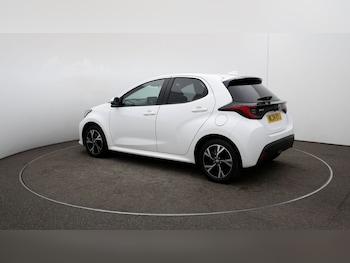 Used Toyota Yaris 2024 for sale - 77115227: Photo