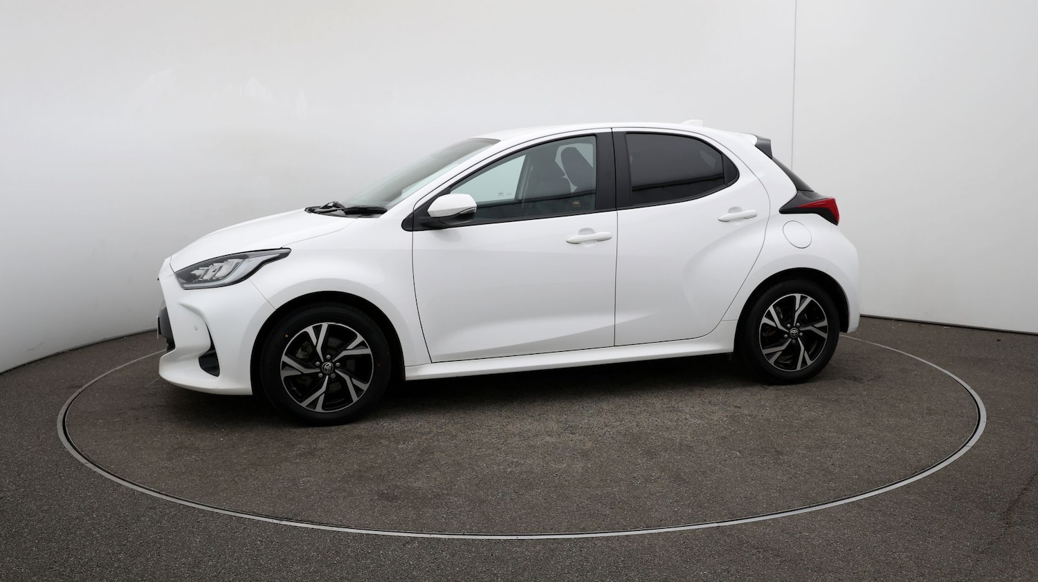 Used Toyota Yaris 2024 for sale - 77115227: Photo 33