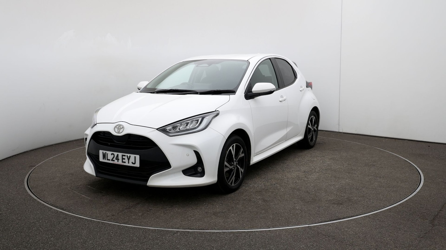 Used Toyota Yaris 2024 for sale - 77115227: Photo 4