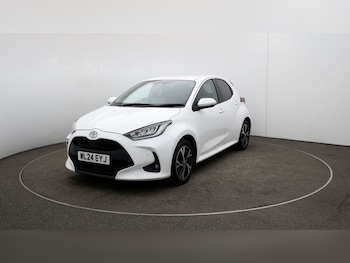 Used Toyota Yaris 2024 for sale - 77115227: Photo