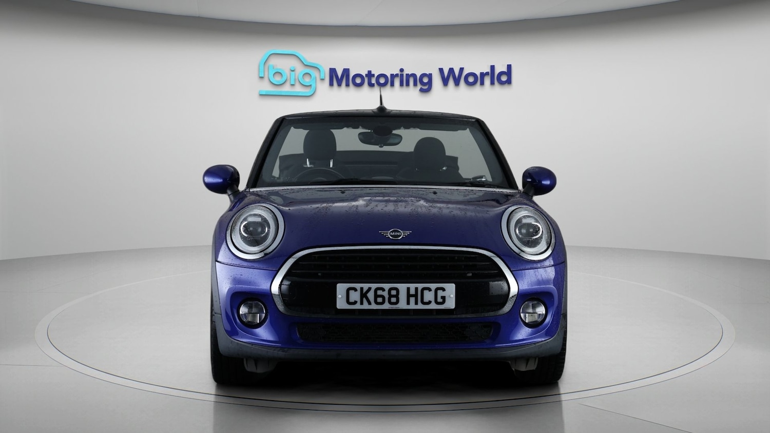 Used MINI Convertible 2018 for sale - 77490157: Photo 2
