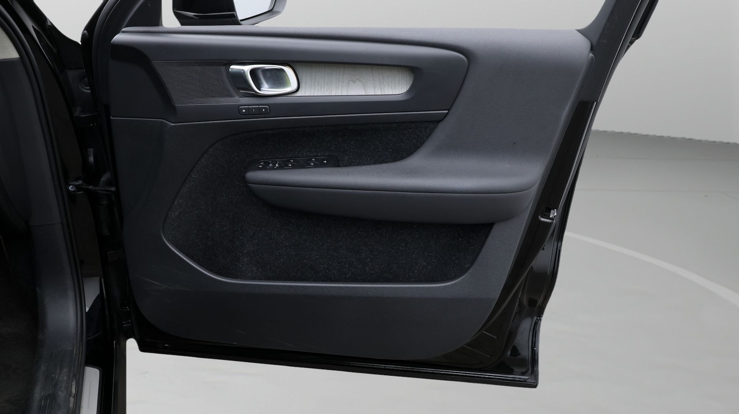 Used Volvo XC40 2020 for sale - 77207632: Photo 15