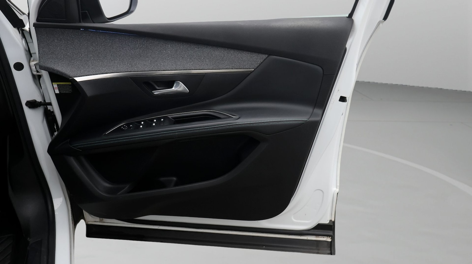 Used Peugeot 5008 2021 for sale - 77288919: Photo 15