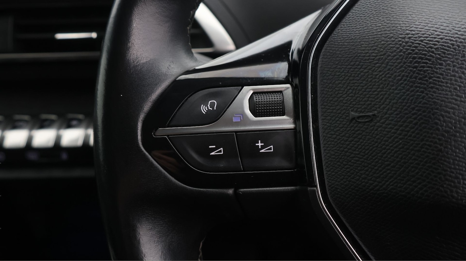 Used Peugeot 5008 2021 for sale - 77288919: Photo 26