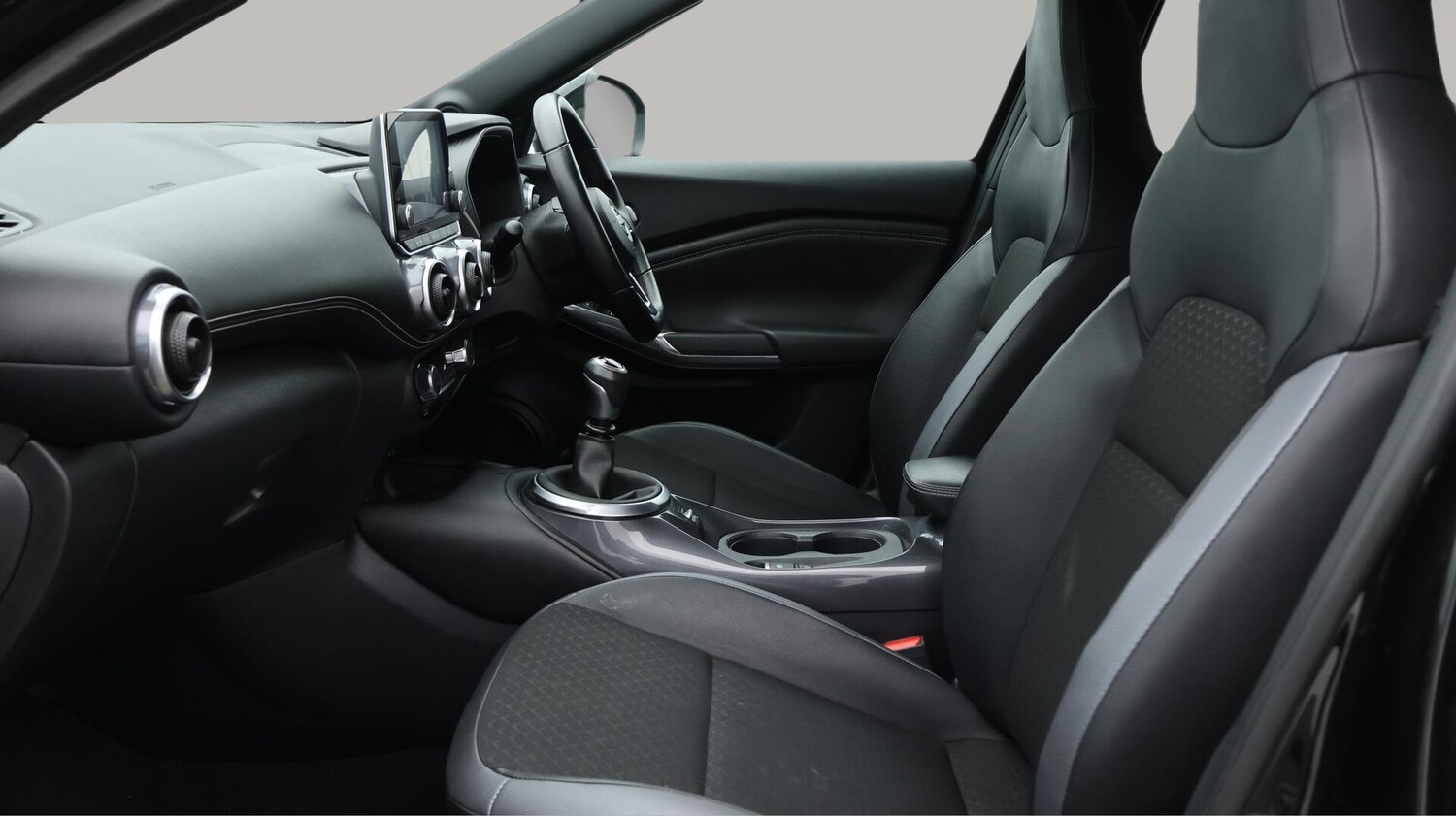 Used Nissan Juke 2023 for sale - 76001479: Photo 15