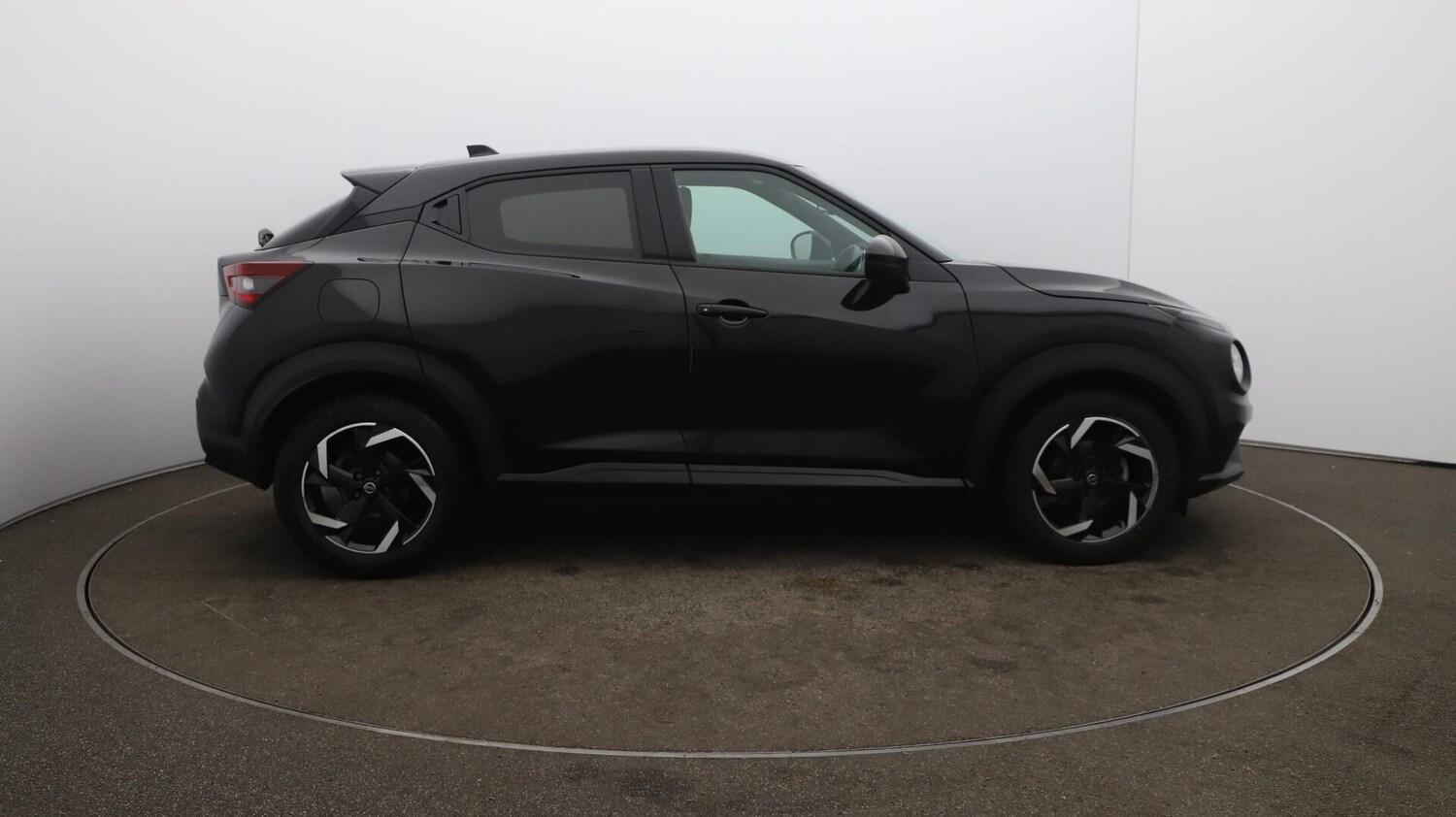 Used Nissan Juke 2023 for sale - 76001479: Photo 50