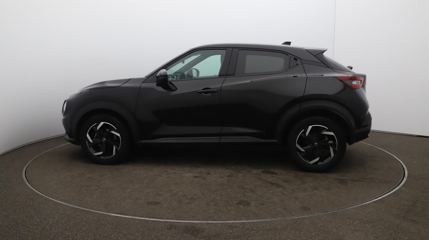 Used Nissan Juke 2023 for sale - 76001479: Photo 64
