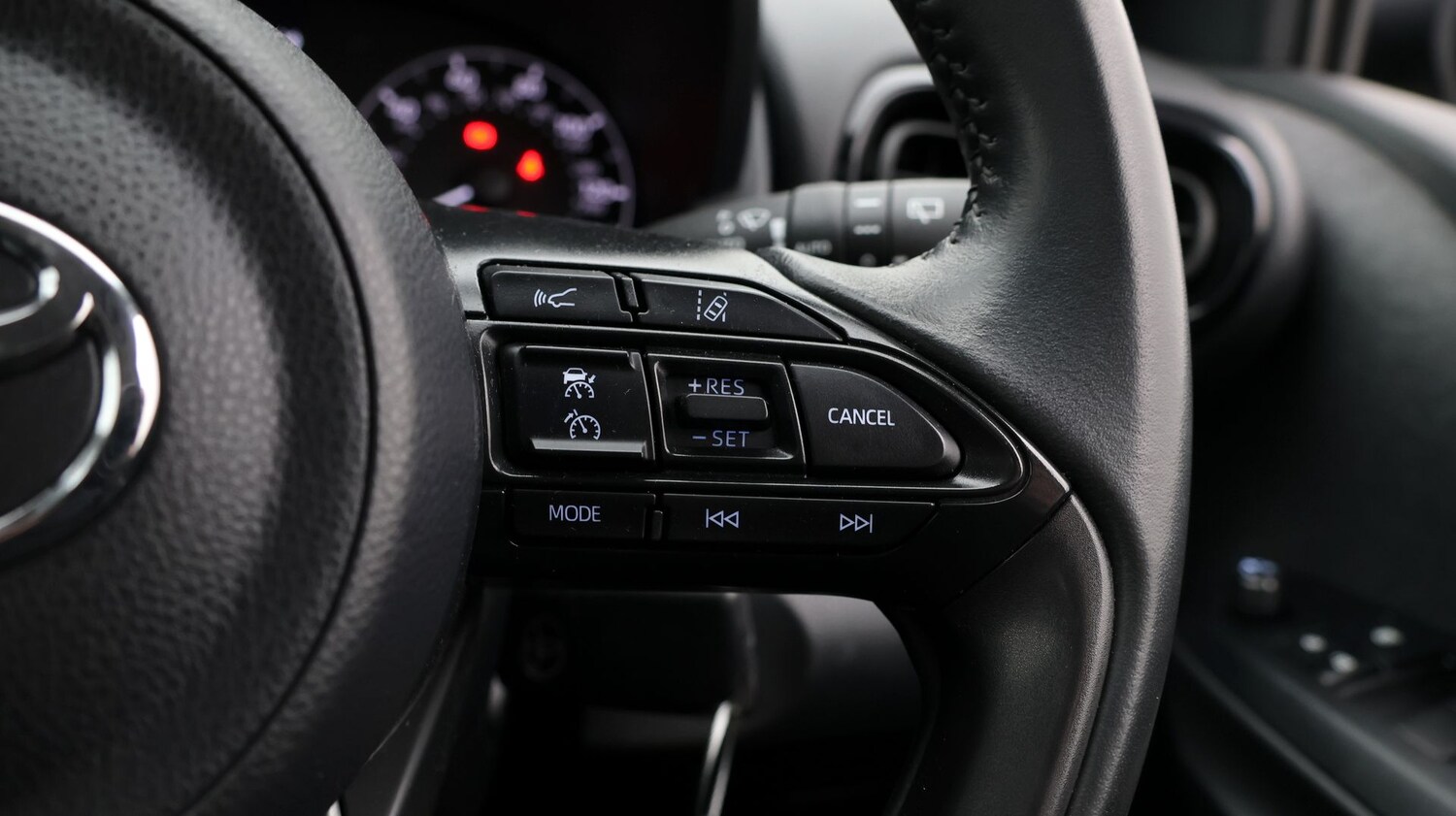 Used Toyota Yaris for sale - 77589933: Photo 23