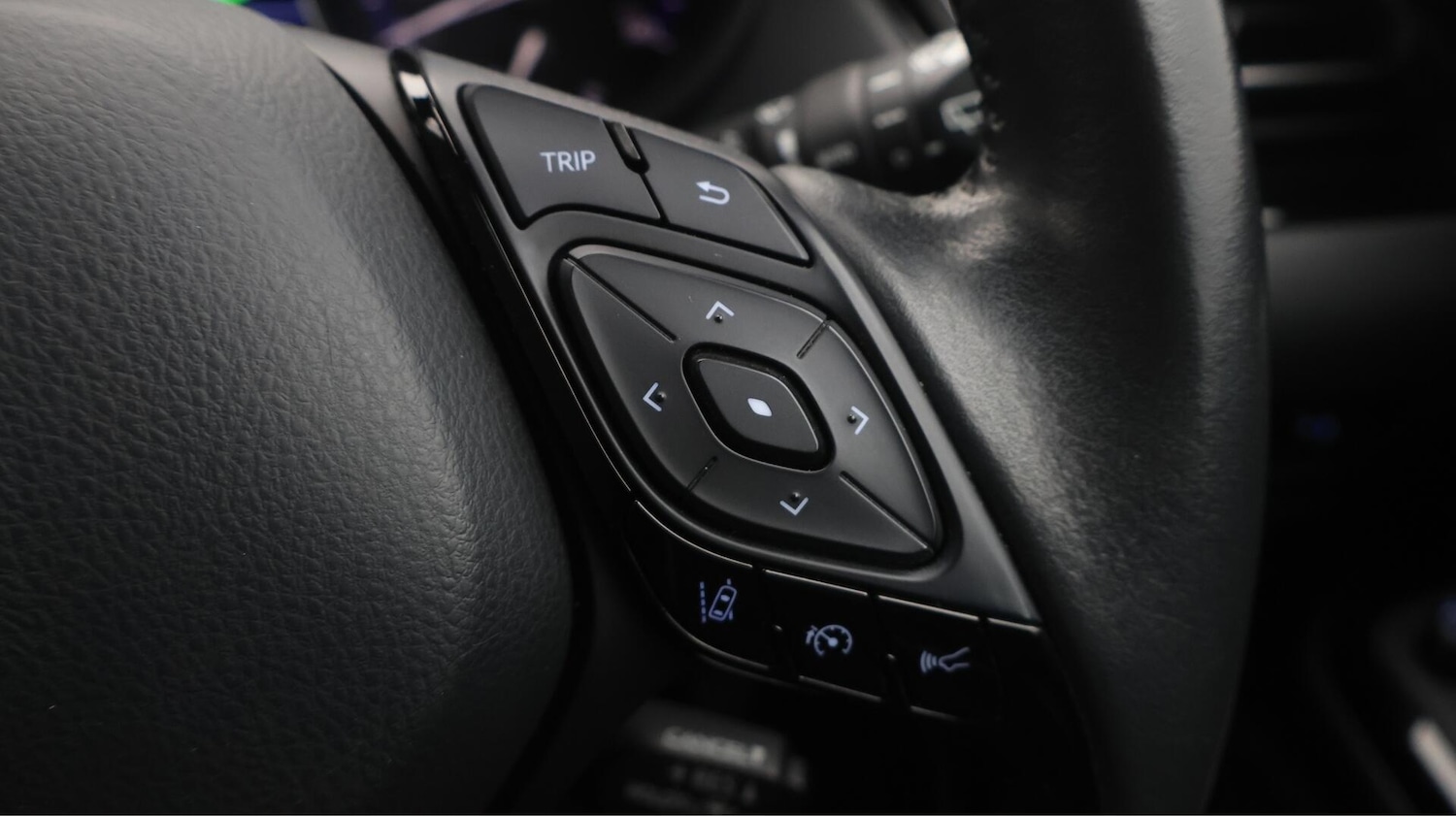 Used Toyota C-HR 2022 for sale - 76240039: Photo 25