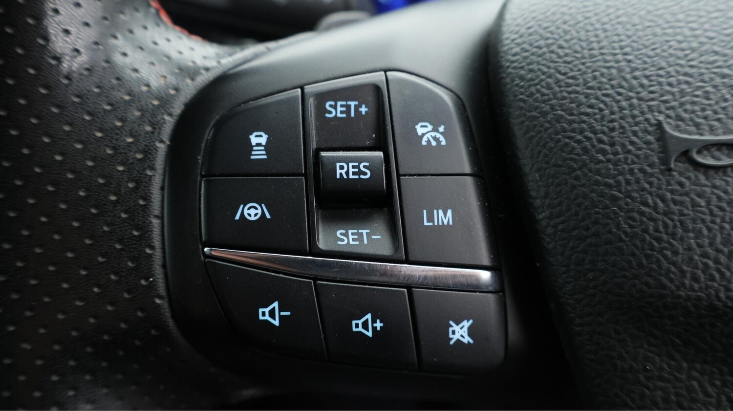 Used Ford Focus 2022 for sale - 76370634: Photo 24