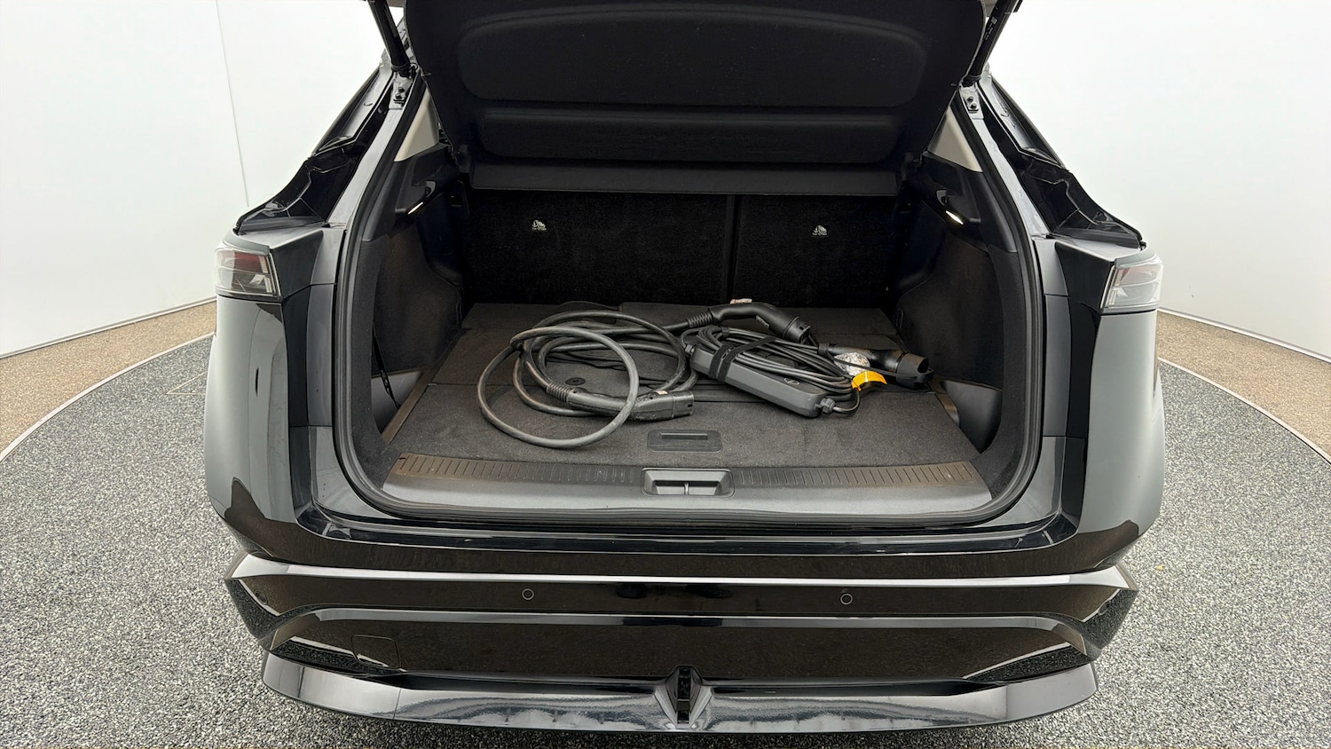 Used Nissan ARIYA 2025 for sale - 78177290: Photo 16