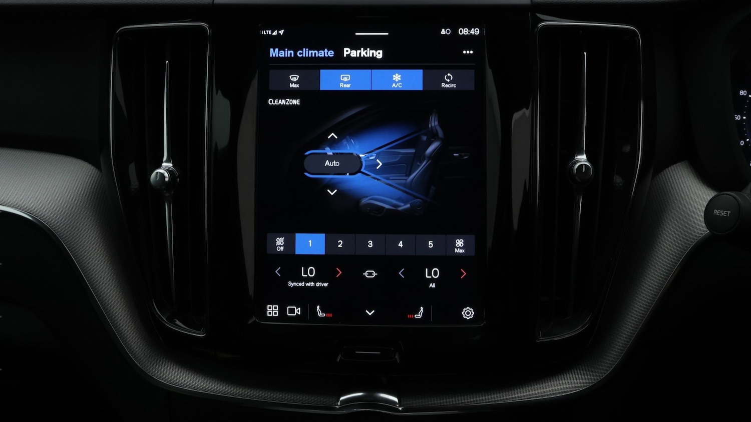 Used Volvo XC60 2021 for sale - 77181415: Photo 12