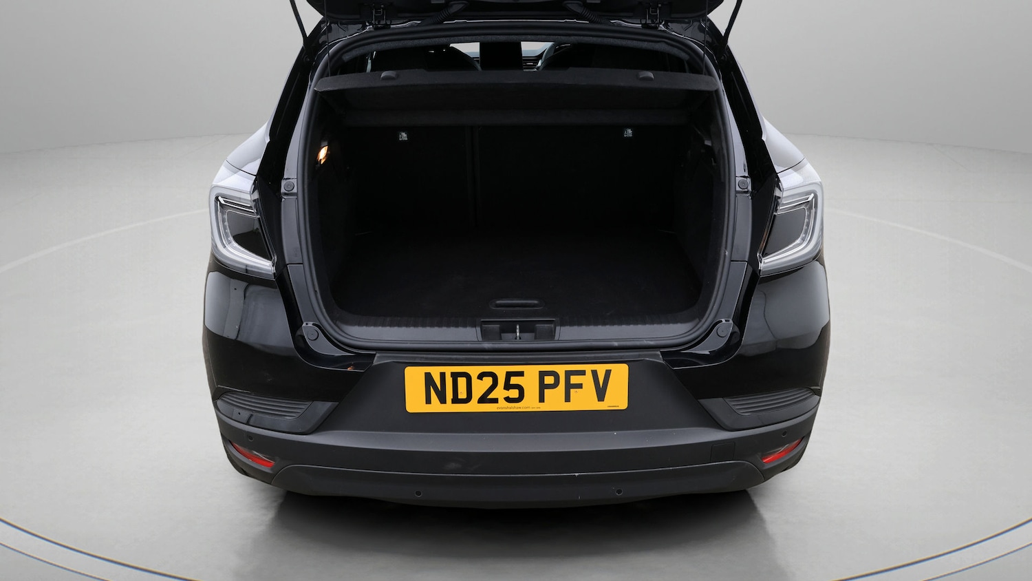 Used Renault Captur 2025 for sale - 77337830: Photo 17