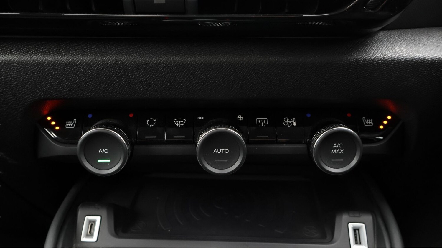 Used Citroen C4 2023 for sale - 77557116: Photo 12