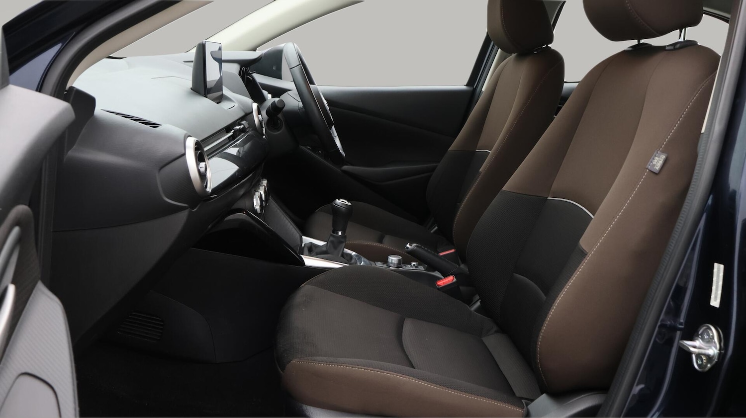 Used Mazda Mazda2 2022 for sale - 76701755: Photo 15