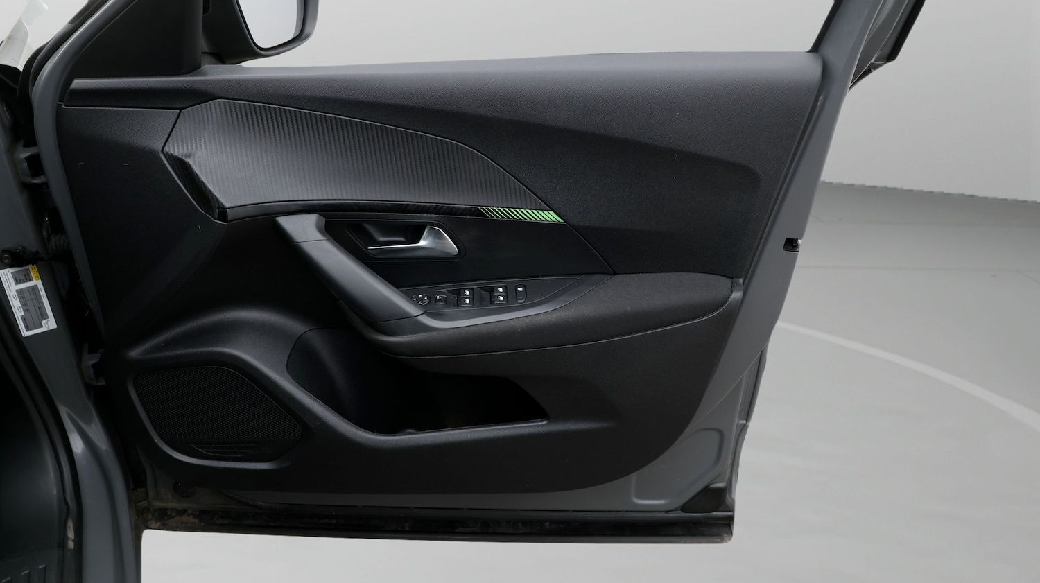 Used Peugeot 2008 2023 for sale - 78063928: Photo 15