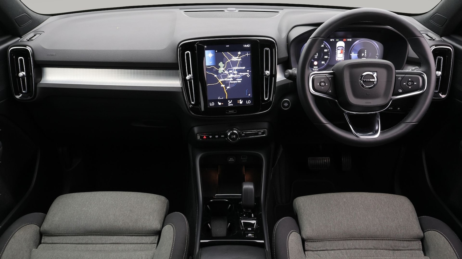 Used Volvo XC40 2023 for sale - 77589955: Photo 13