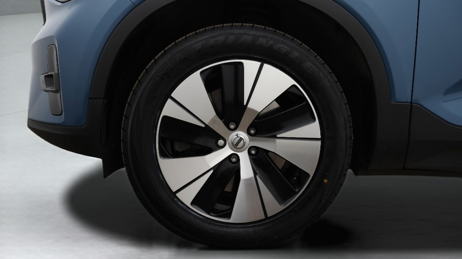 Used Volvo XC40 2023 for sale - 77589955: Photo 18