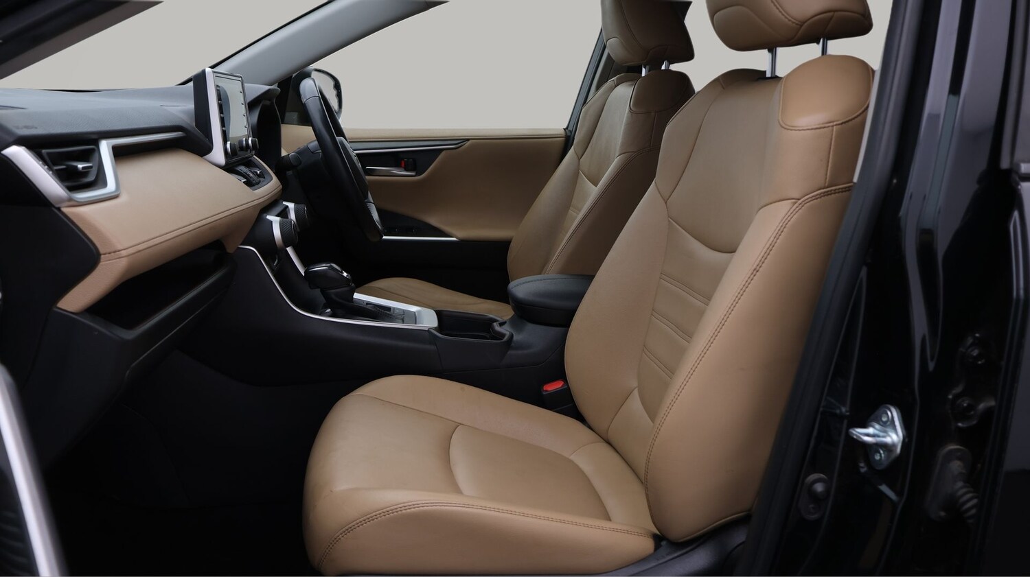 Used Toyota RAV4 2021 for sale - 77581008: Photo 14