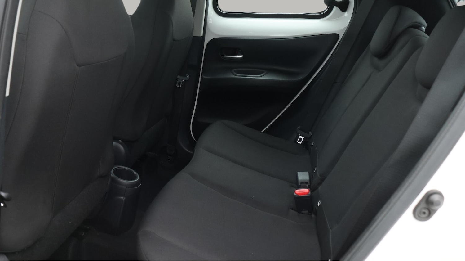 Used Toyota Aygo X 2023 for sale - 76432309: Photo 17