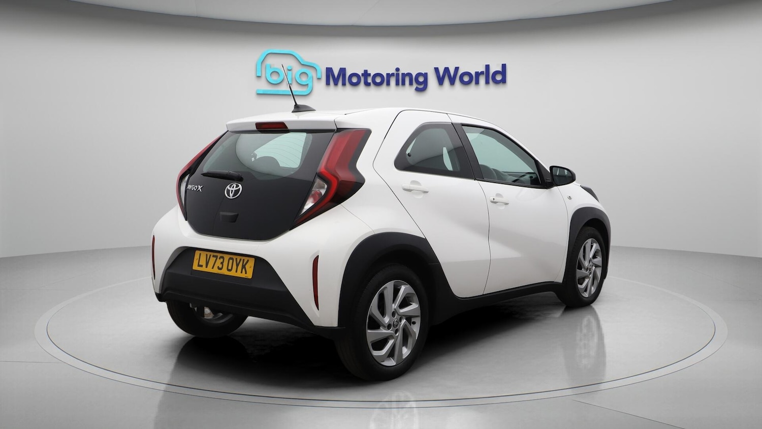 Used Toyota Aygo X 2023 for sale - 76432309: Photo 8