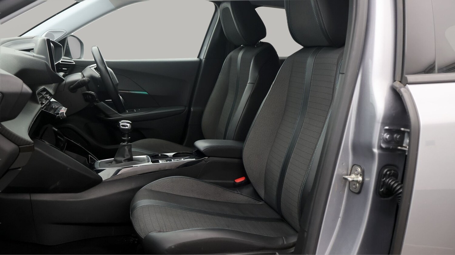 Used Peugeot 2008 2021 for sale - 77181645: Photo 14