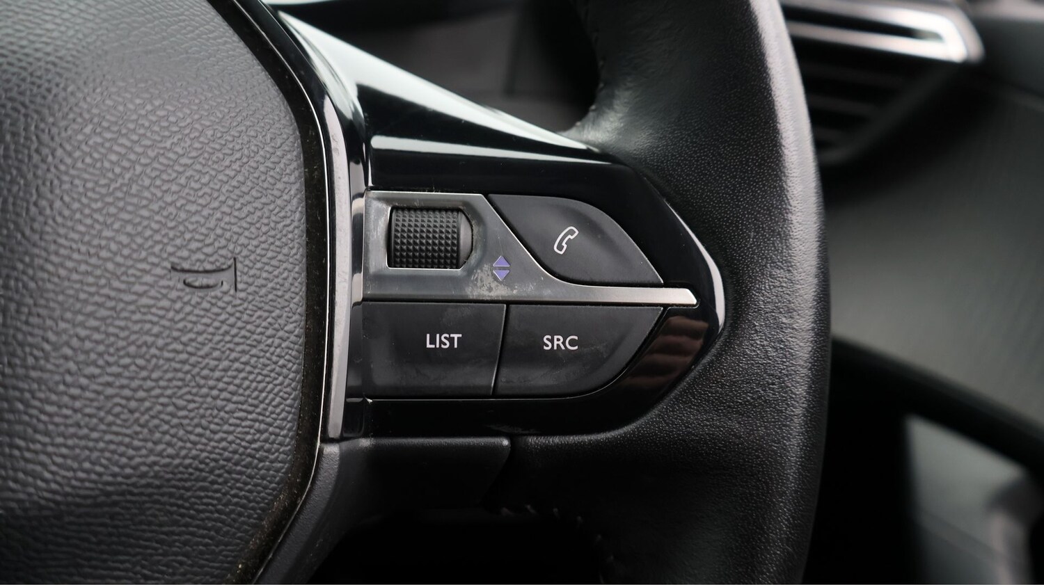 Used Peugeot 2008 2021 for sale - 77181645: Photo 24