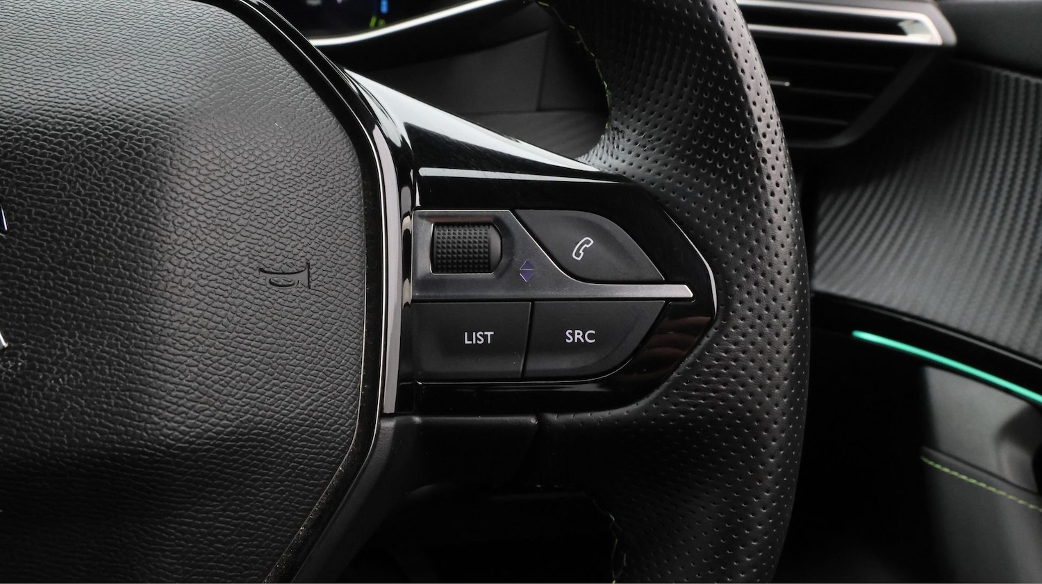 Used Peugeot 2008 2023 for sale - 77640295: Photo 25