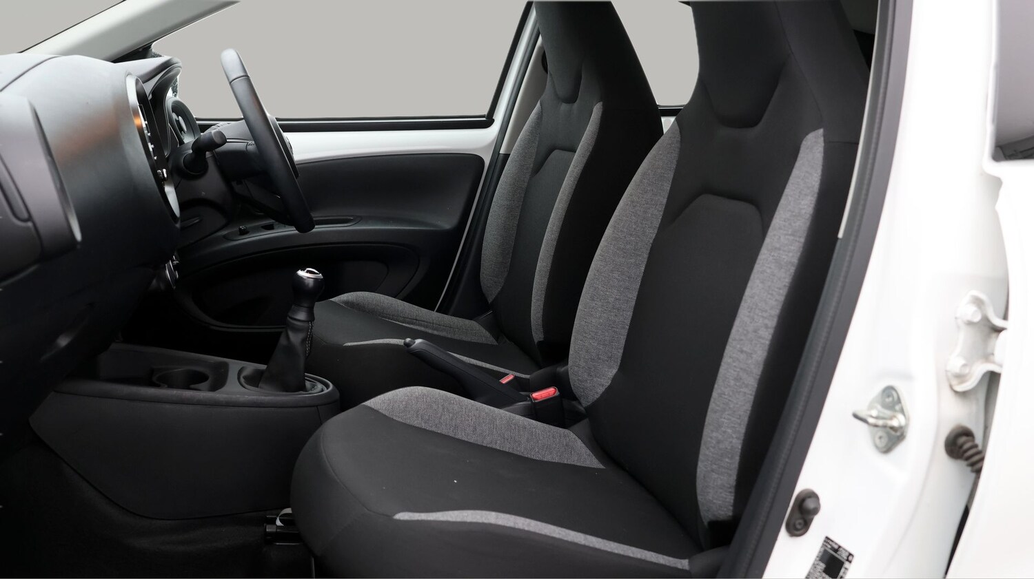 Used Toyota Aygo X for sale - 77974113: Photo 14