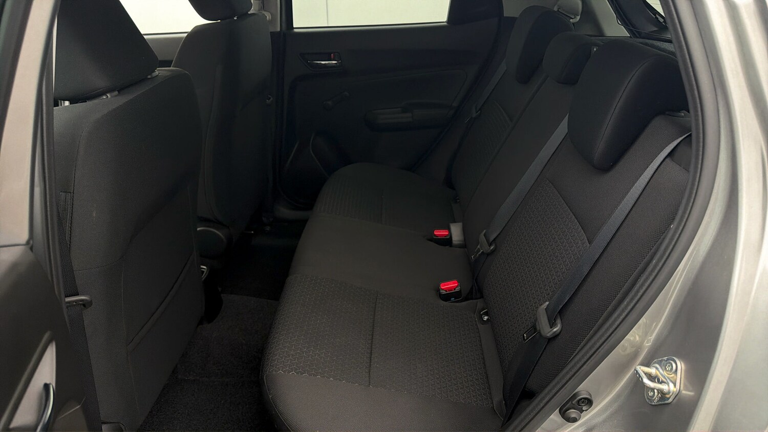 Used Suzuki Swift 2023 for sale - 77813000: Photo 15