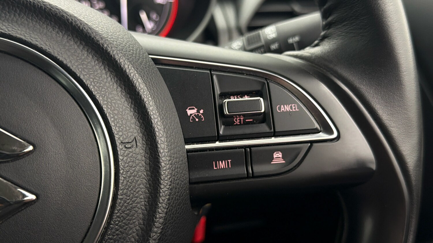 Used Suzuki Swift 2023 for sale - 77813000: Photo 23