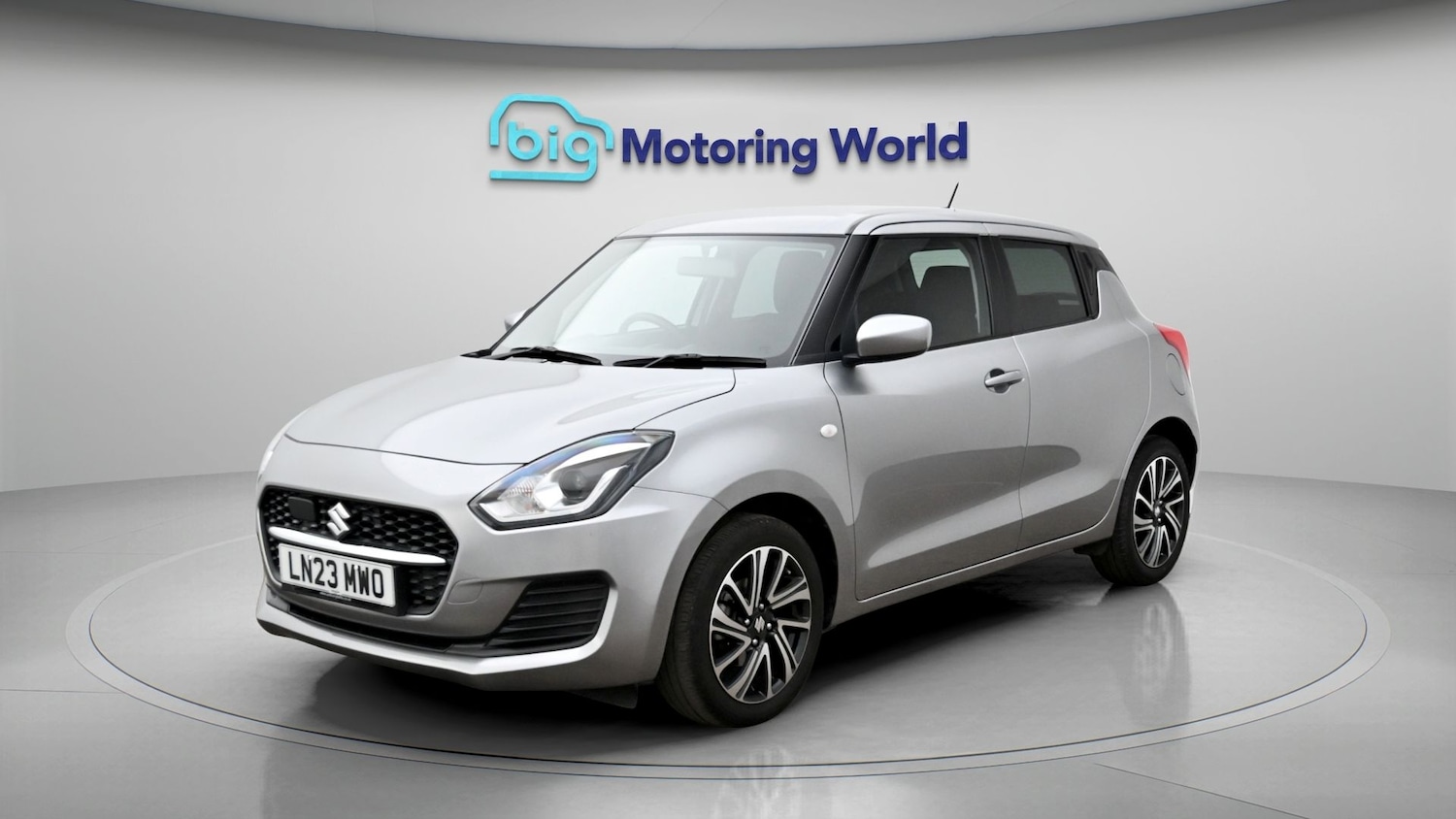 Used Suzuki Swift 2023 for sale - 77813000: Photo 3