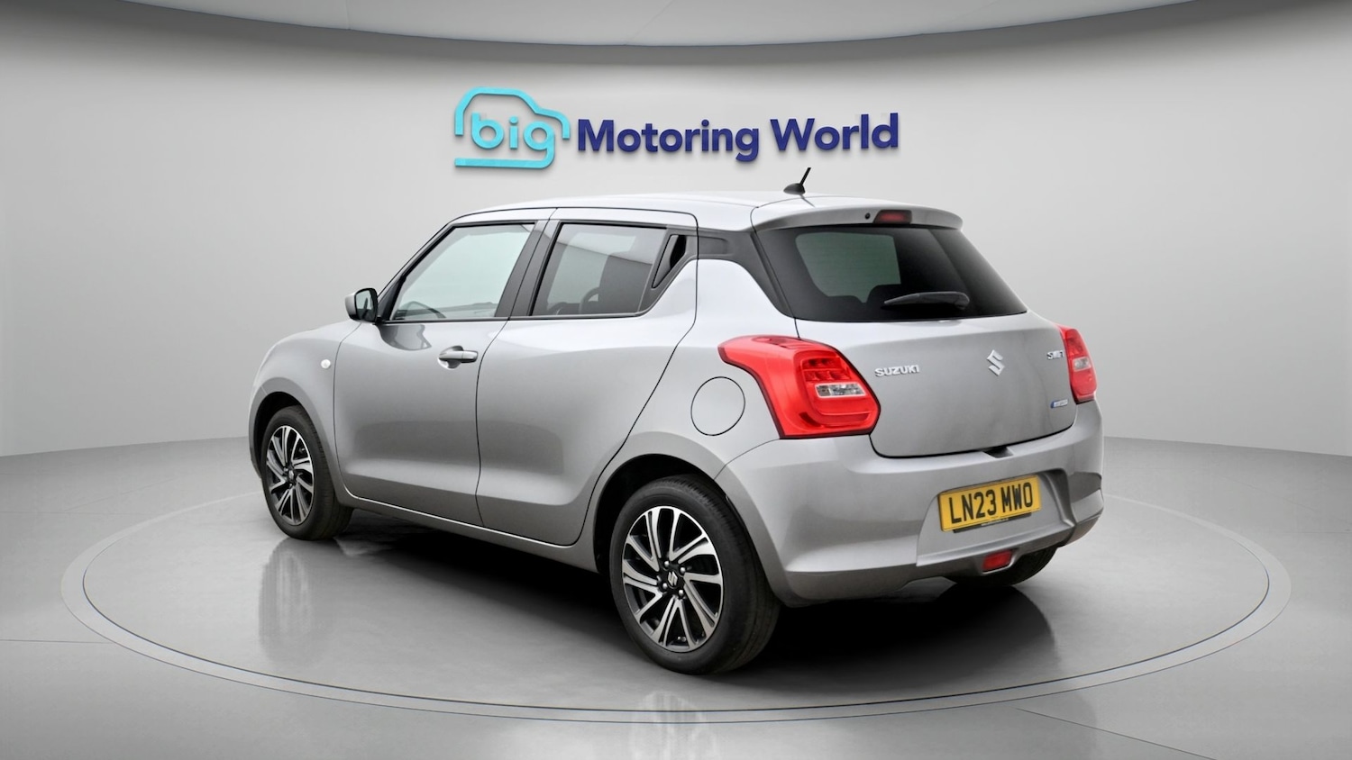 Used Suzuki Swift 2023 for sale - 77813000: Photo 5