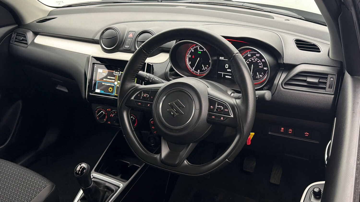 Used Suzuki Swift 2023 for sale - 77813000: Photo 9