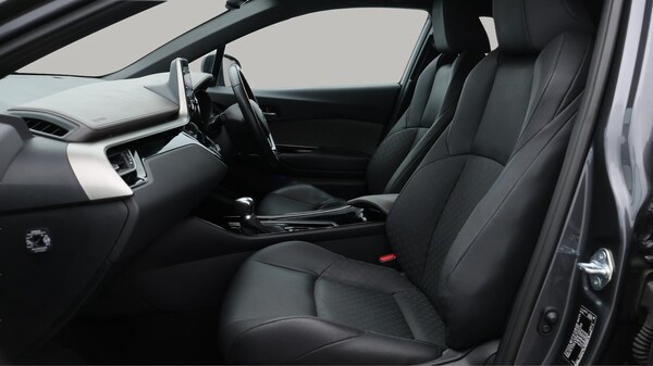 Used Toyota C-HR 2021 for sale - 75622888: Photo 15