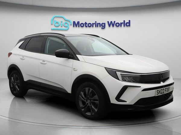 Used Vauxhall Grandland 2022 for sale - 75311822: Photo 1