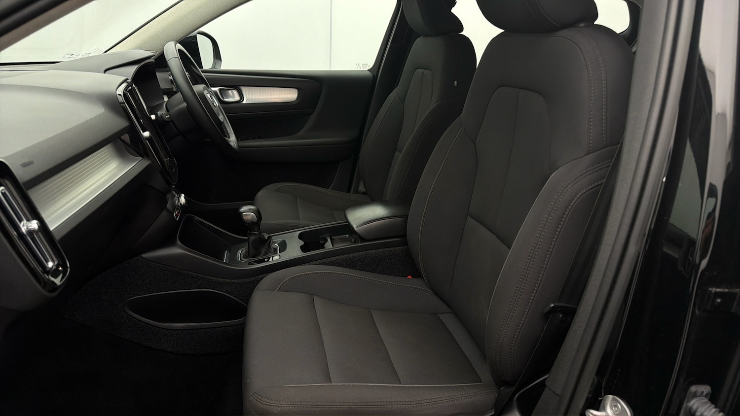 Used Volvo XC40 2022 for sale - 77962459: Photo 13