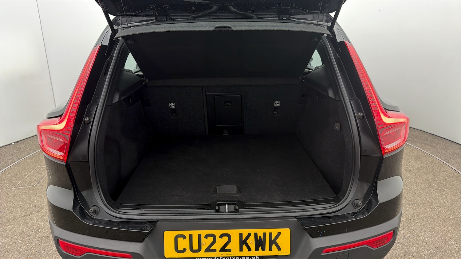 Used Volvo XC40 2022 for sale - 77962459: Photo 16