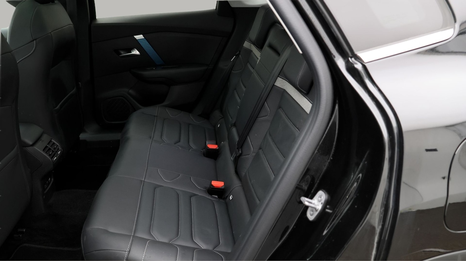 Used Citroen e-C4 X 2023 for sale - 77530099: Photo 16