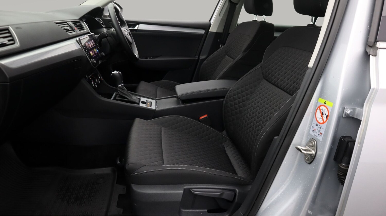 Used Skoda Superb 2023 for sale - 77416847: Photo 14