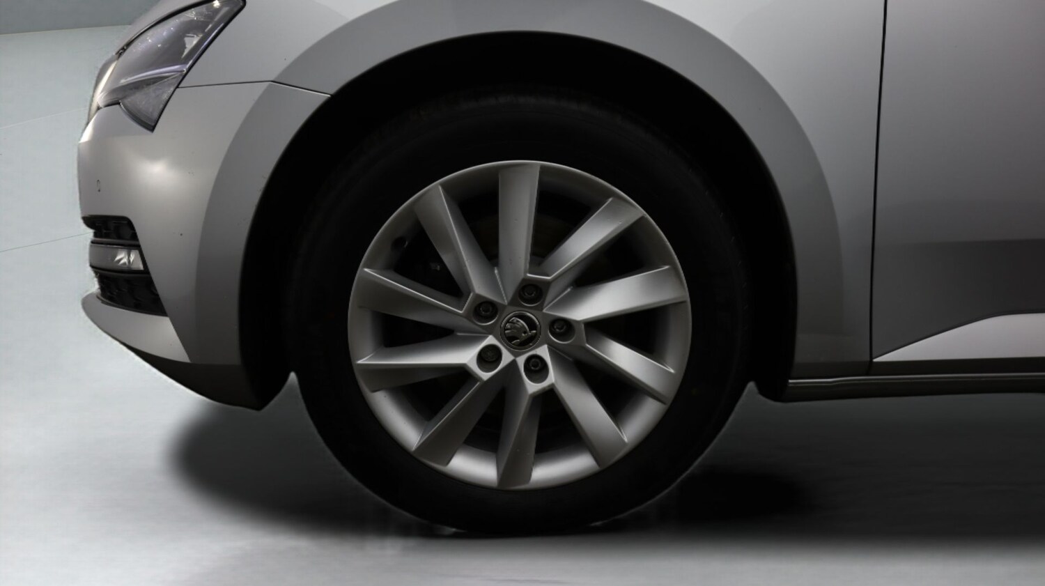 Used Skoda Superb 2023 for sale - 77416847: Photo 18