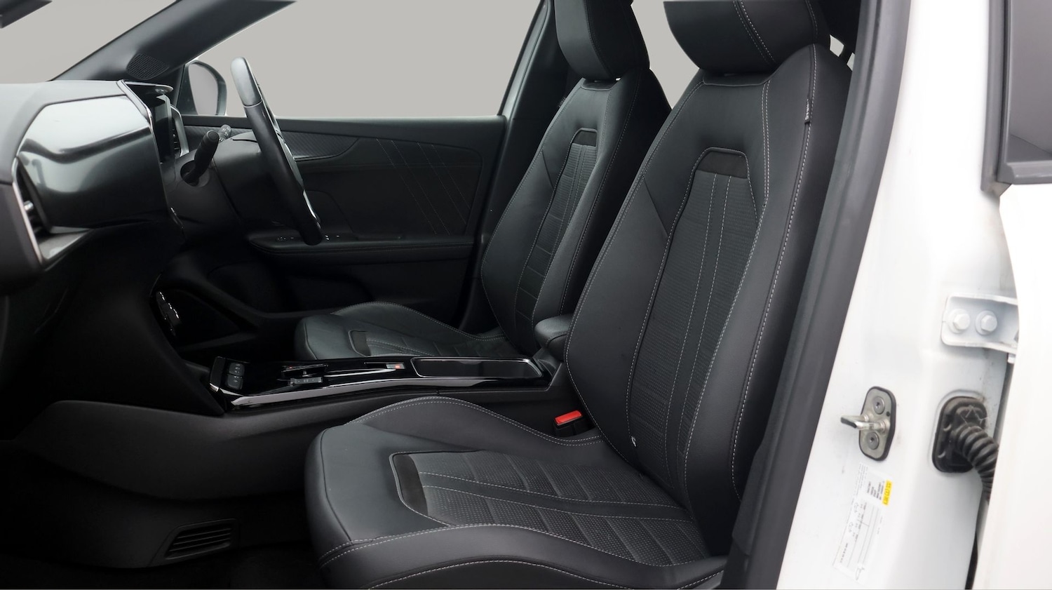 Used Vauxhall Mokka Electric for sale - 77573063: Photo 14