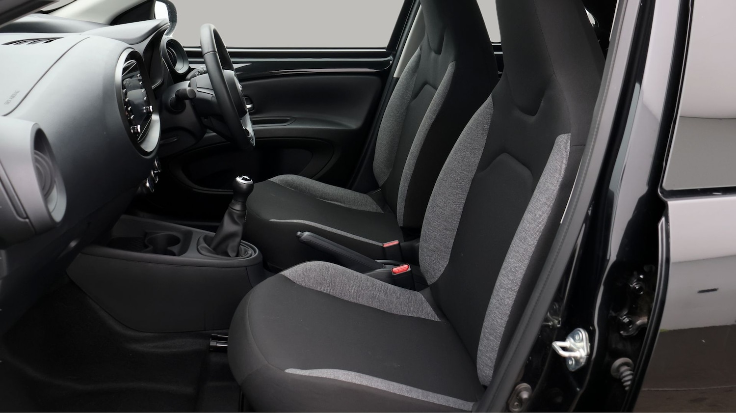 Used Toyota Aygo X 2022 for sale - 77277171: Photo 14