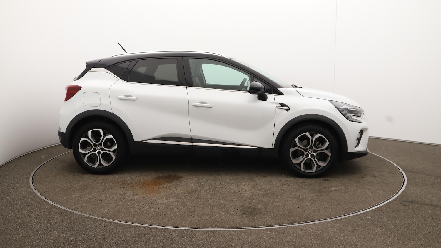 Used Renault Captur 2021 for sale - 76031399: Photo 49