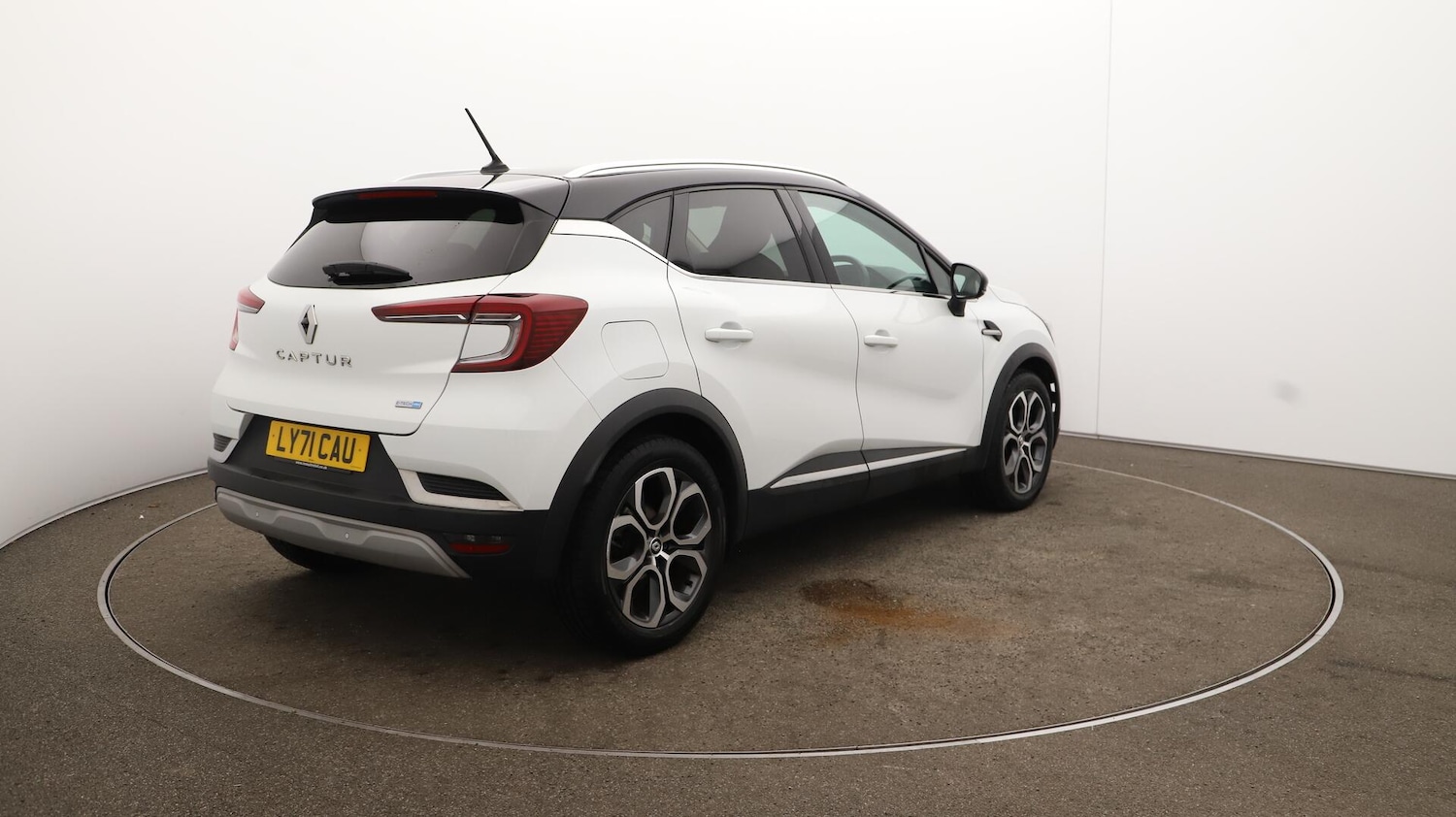 Used Renault Captur 2021 for sale - 76031399: Photo 54
