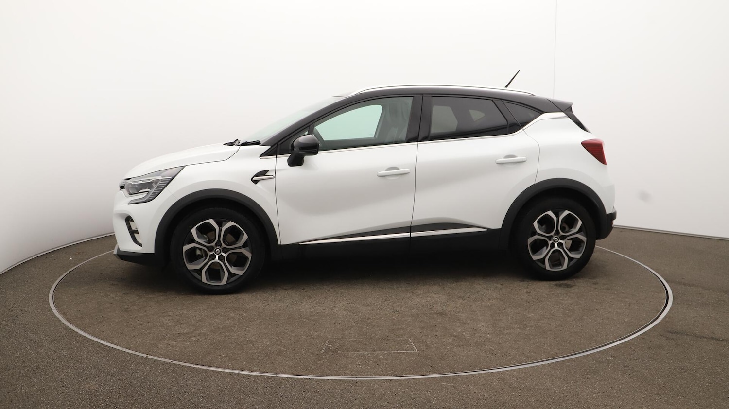 Used Renault Captur 2021 for sale - 76031399: Photo 65
