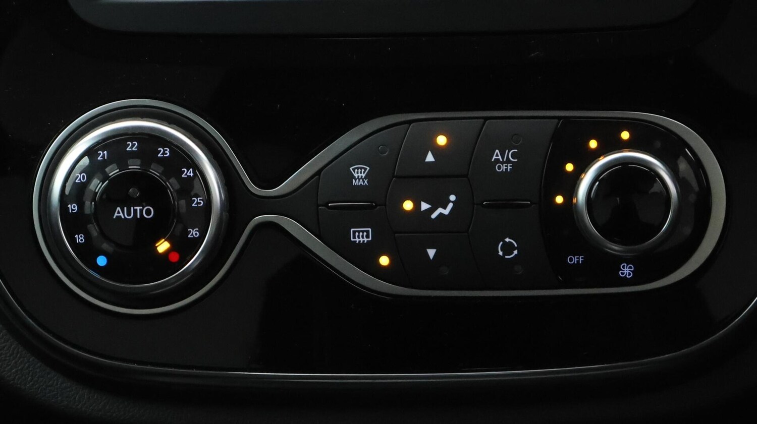 Used Renault Captur 2019 for sale - 76032070: Photo 17