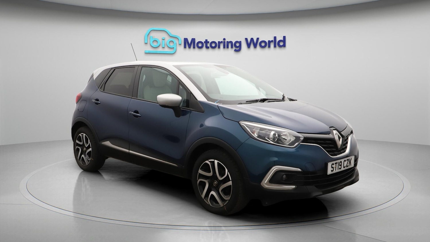 Used Renault Captur 2019 for sale - 76032070: Photo 2