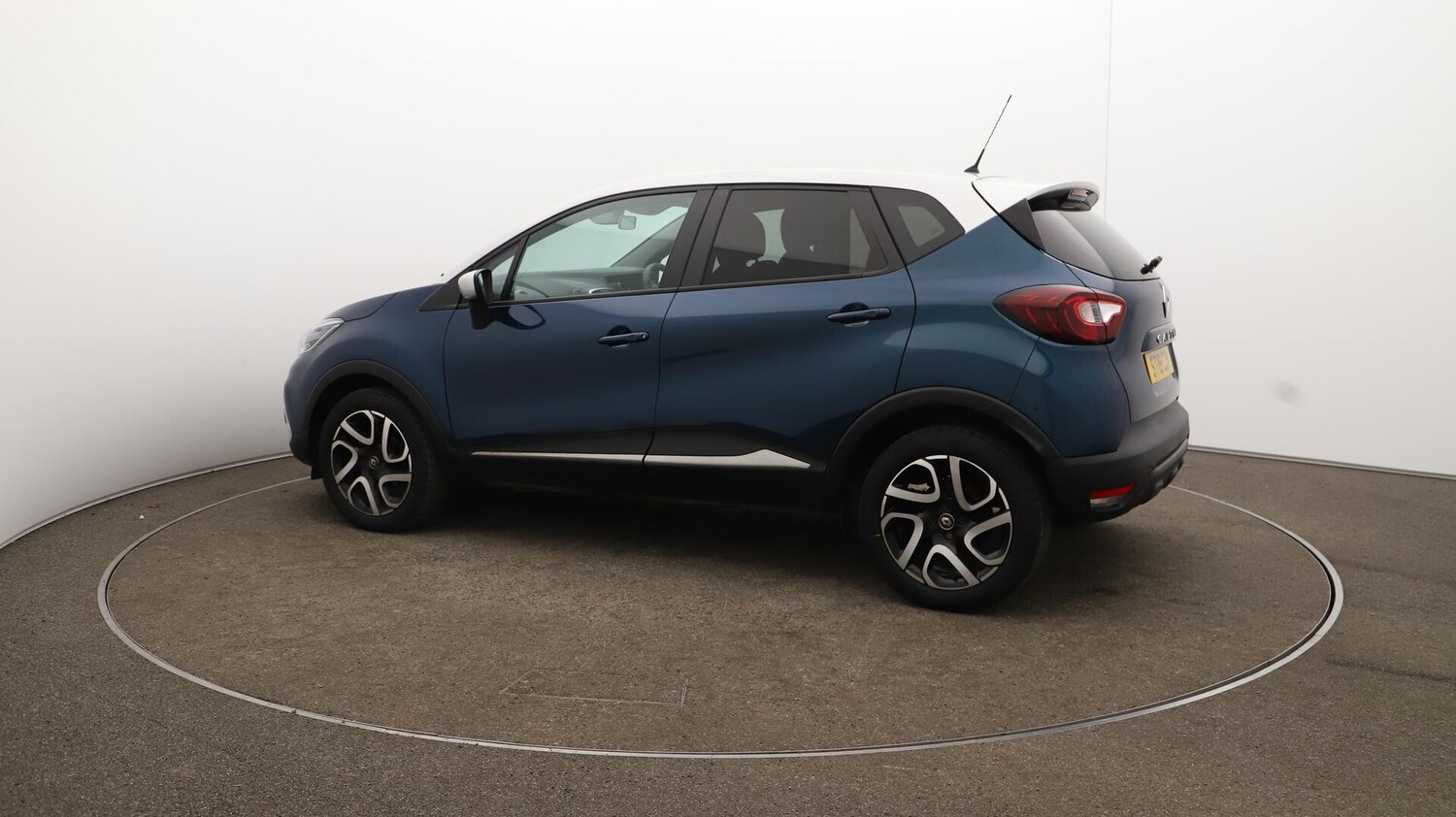 Used Renault Captur 2019 for sale - 76032070: Photo 34