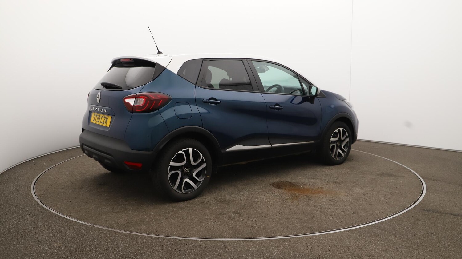 Used Renault Captur 2019 for sale - 76032070: Photo 47